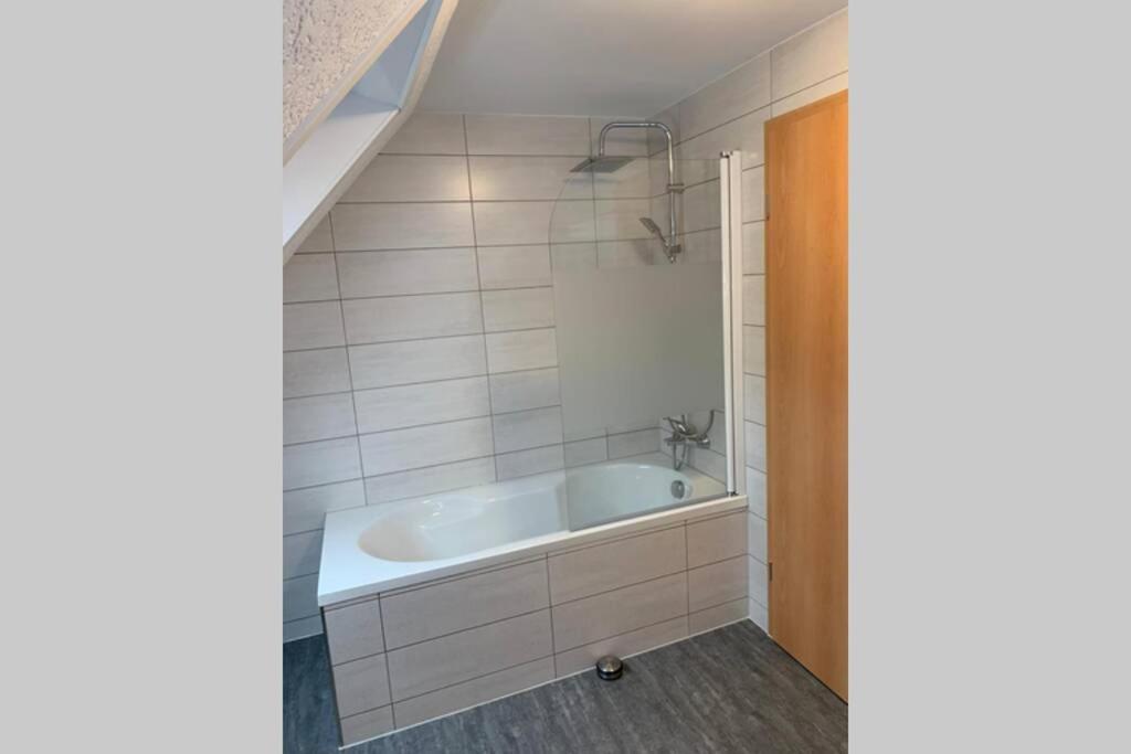 Bgi Wohnung Лар Екстер'єр фото